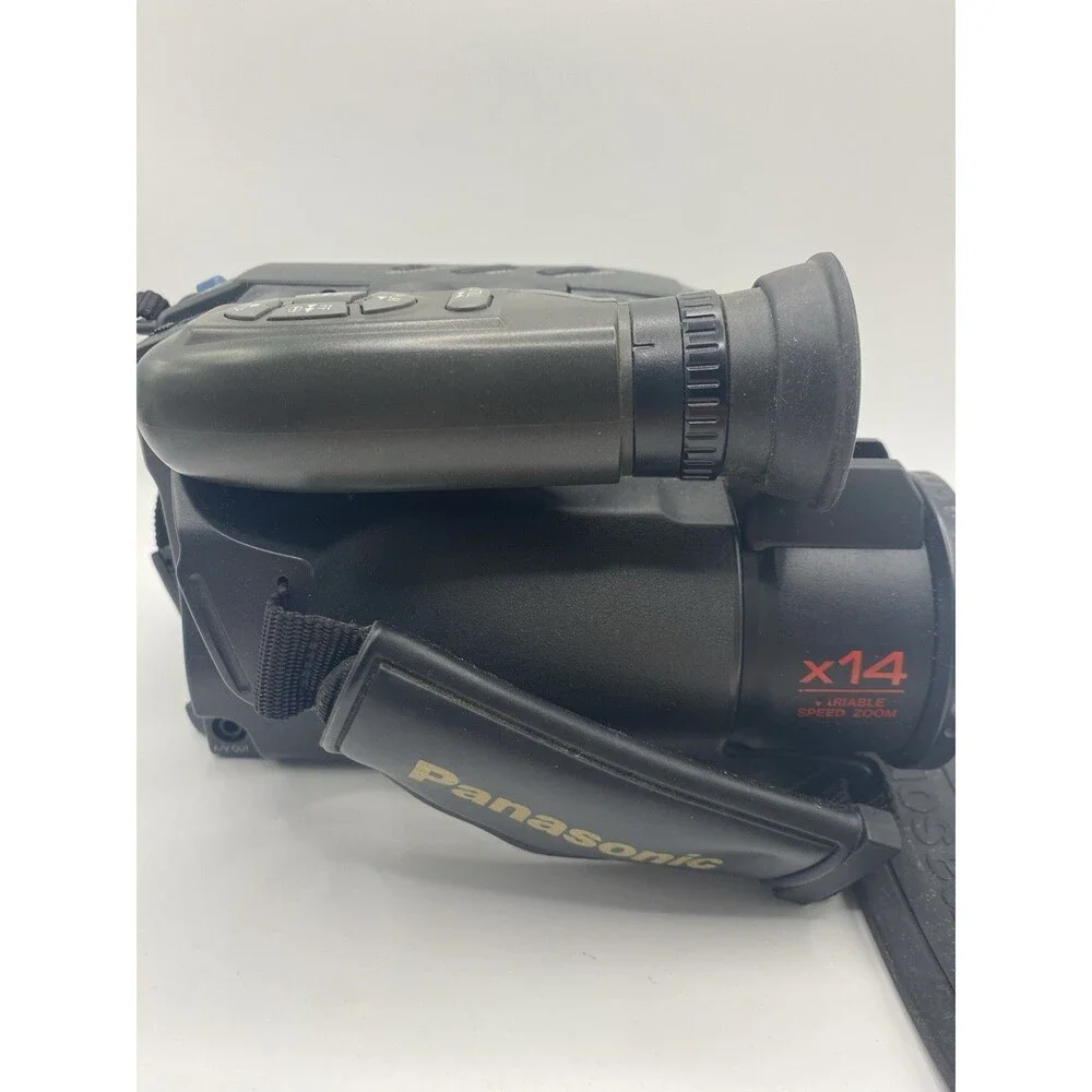 Panasonic Palmcorder IQ VHS-C Camcorder Video Camera Untested Parts/Repair